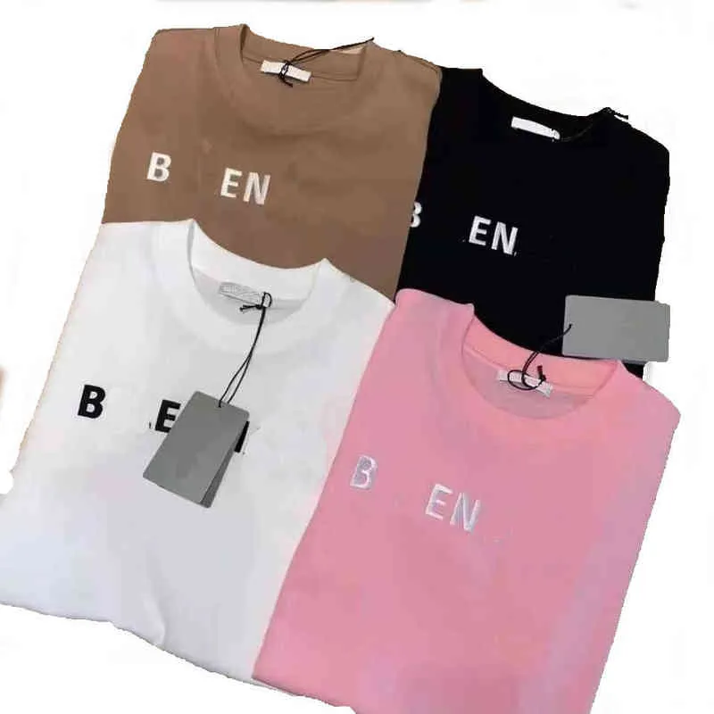 Mens Summer Designer t Shirt Casual Man Womens Tees with Letters Print Short Sleeves Top Sell Luxury Men Hip Hop Clothes Burb#001