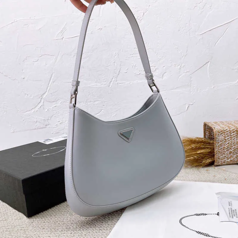 Cleo Underarm Bag Designer Shourdled Bags Ostrich Hobo Luxury Women本物の革のハンドバッグ高品質全体の三角形