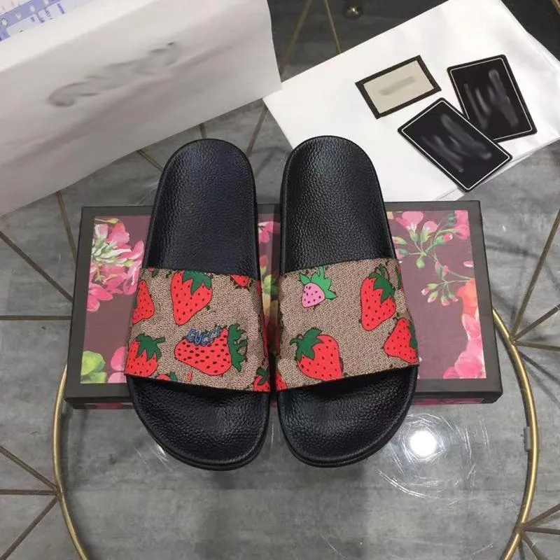 Men Women Designer Slippers Rubber Sandals Bloom Strawberry Tiger Bees Flat Slides Green Red White Web Sandal Beach Flip Flops Box 35-48