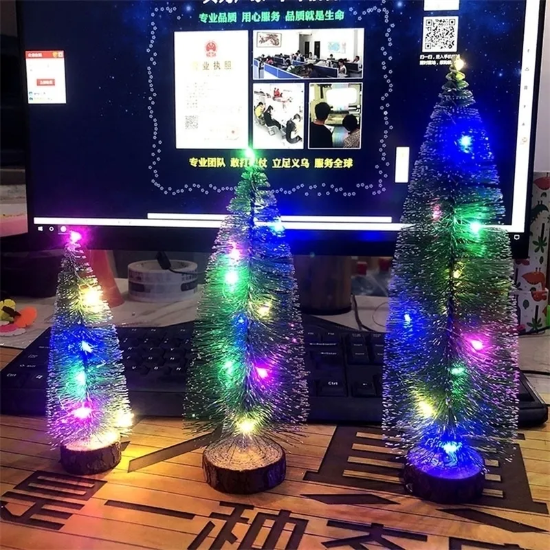 Happy Year Noël Mini Xmas Tree Ornements Navidad Décorations pour la maison Table Toy Gift Y201020