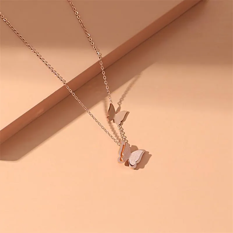 Anhänger Halsketten Ankunft Frauen Rose Gold Titan Stahl Schmetterlinge Metall All-match Mode Schlüsselbein Kette Mädchen Schmuck Anhänger