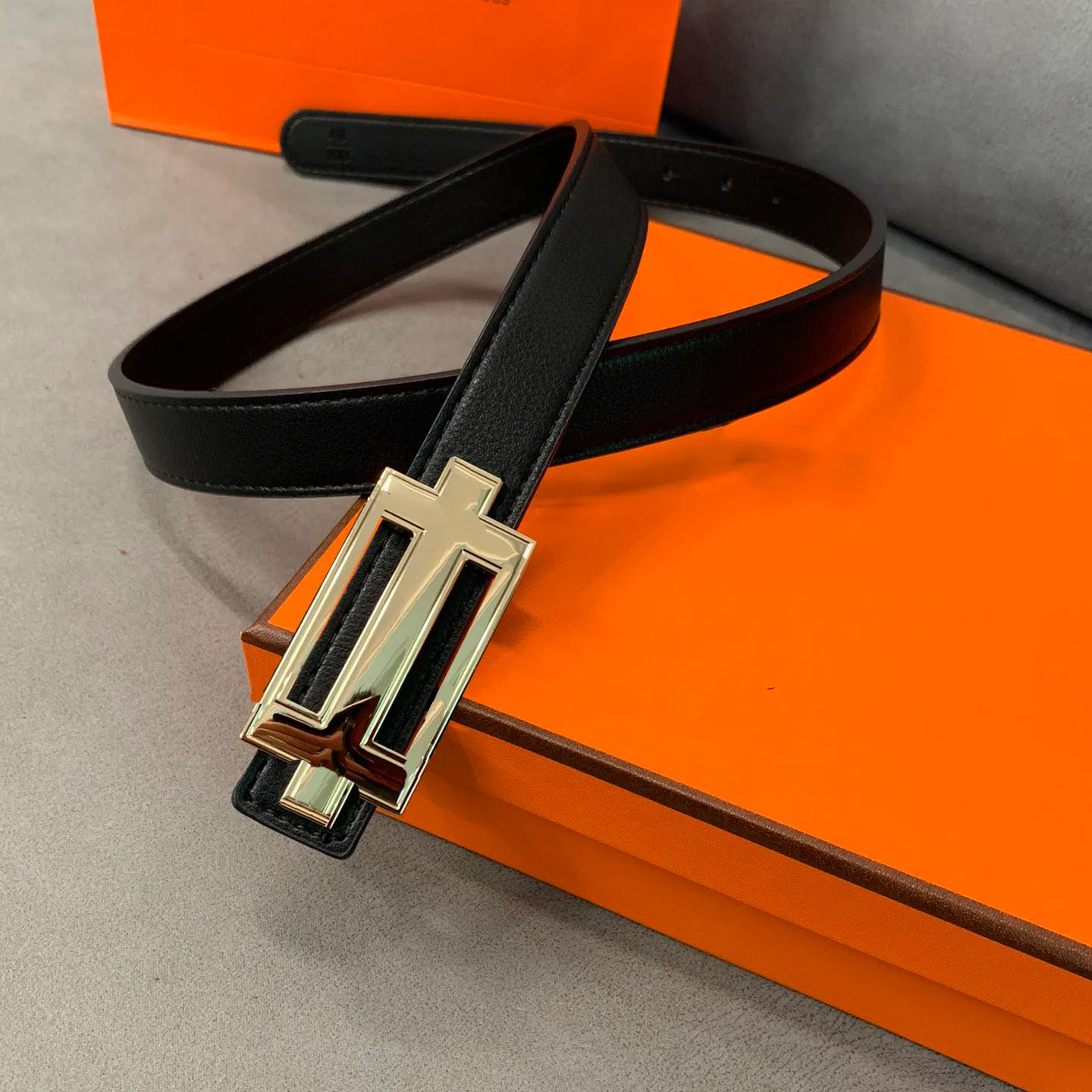 Designer Gold Letter Belts For Men And Women Vintage Pin