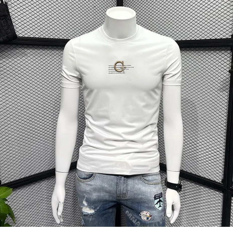 모달 남성용 티셔츠 2021 새로운 하이 엔드 조류 브랜드 하프 슬리브 여름 간단한 자수 얇은 T 반팔 슬림 완벽한 일치