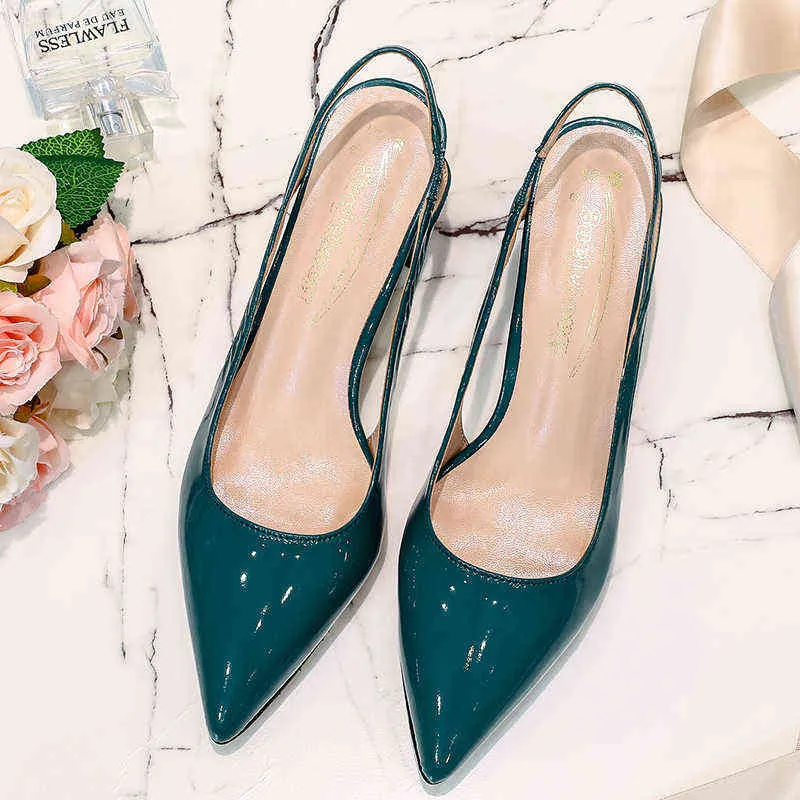 2022 summer patent leather high heels pointed toe hollow sandals patent leather thick heel slip-on professional women`s shoes W220323
