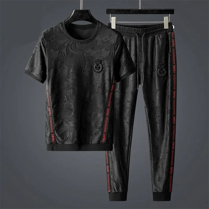 High End Luxury Leisure Sports Suit Men Summer Loose Korean Trend Set of Clothes T Shirt Short Sleeve Trousers Two Piece 220708