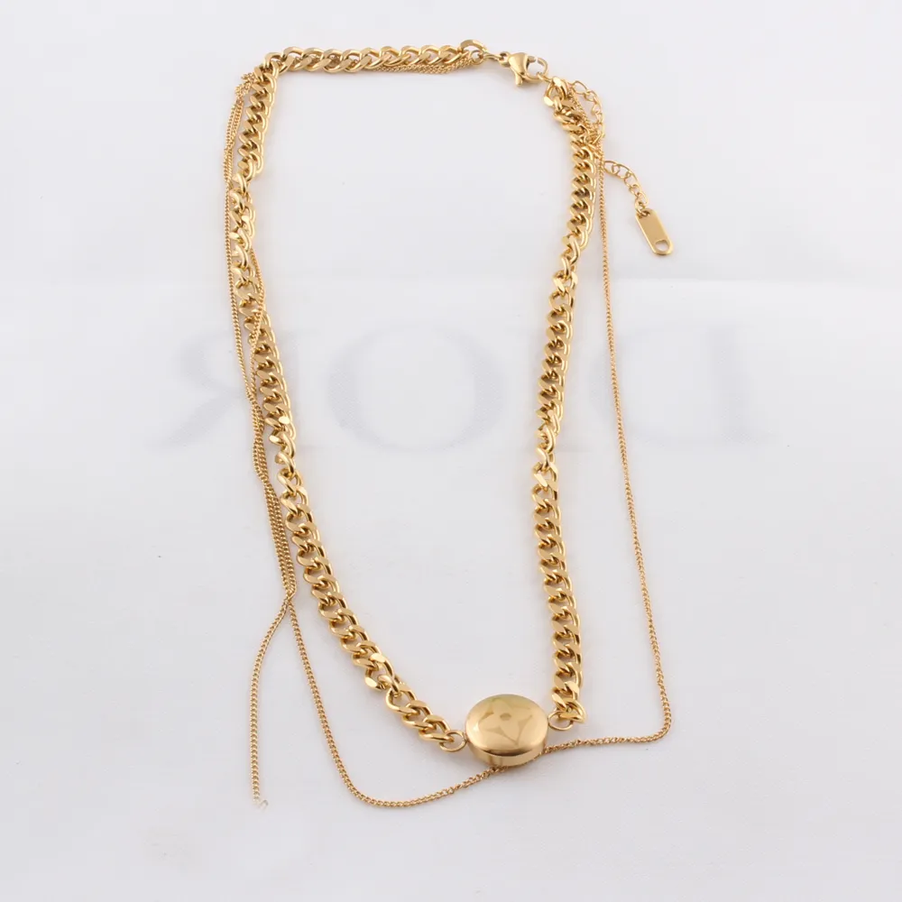 22SS 8Style 18K Gold Letter Collar Collar de diseñador de lujo Doble Collar Collar Collares Largatos Menores Accesorios de joyería de metal para mujeres