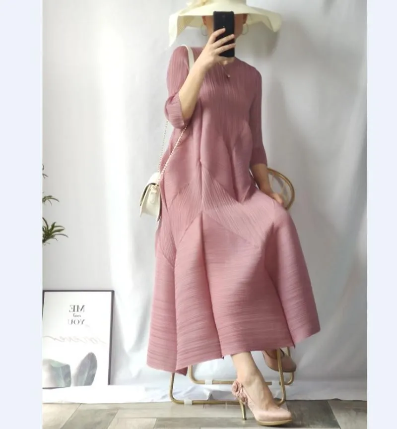 الفساتين غير الرسمية Miyake مطاطية فستان طويل خريف 2022 الشتاء الفوانيس الكبيرة الحجم الفضفاضة براعم أنيقة أنيقة في المخزون