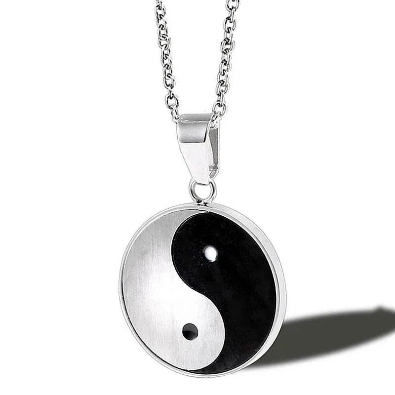 Pendentif Colliers Couleur Argent Yin Yang Gossip Collier Rond Pour Femme Hommes En Acier Inoxydable Taoïsme Amulette Mâle BijouxPendentif