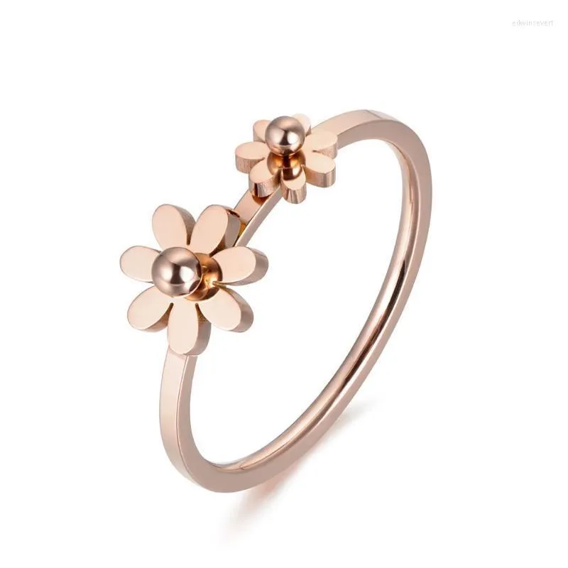 Anillos de boda clásico Color oro rosa doble Margarita anillo de compromiso joyería de acero inoxidable para mujeres Anneau R18022 Edwi22