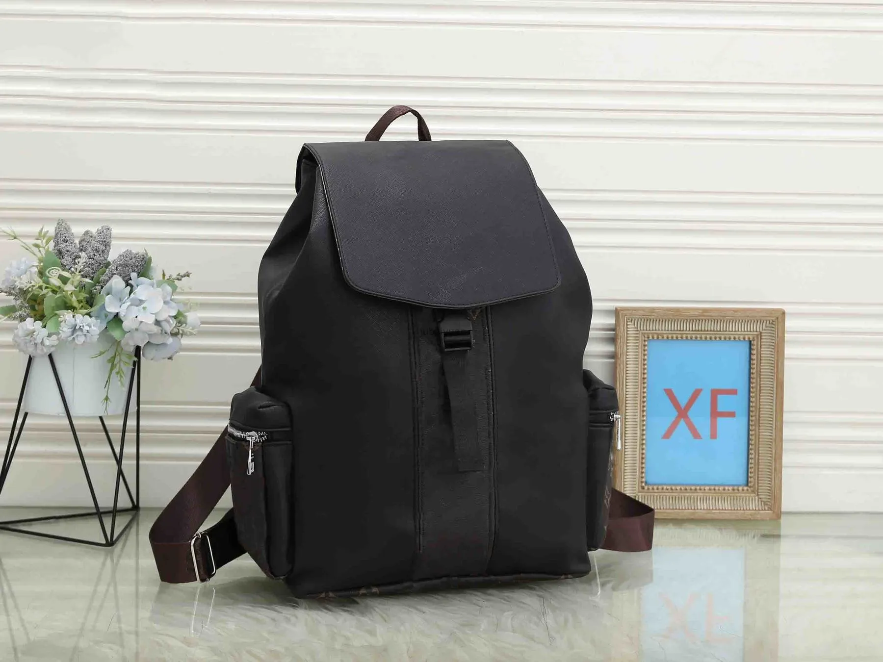 2022 NEW Backpack Bags Women Luxurys 2022 Designers Fashion Classic Print Leather Designer Flap Travel Bag Adjustable Straps Large Capacity black Backpack Gift Box