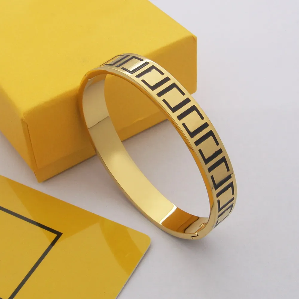 Modebrev ring och armband för kvinna enkel personlighetsfest bröllopälskare presentförlovningsringar smycken156g