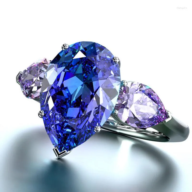 Anéis de casamento Huitan Drop Water Drop com Bluepurple Triple Shinny Tear Cubic Zircon Stone Luxury Mulheres Jóias de Finger Rita22