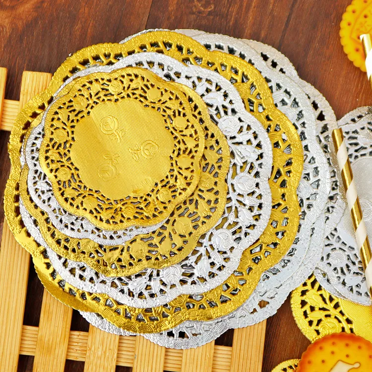 gold silver paper doilies (11)