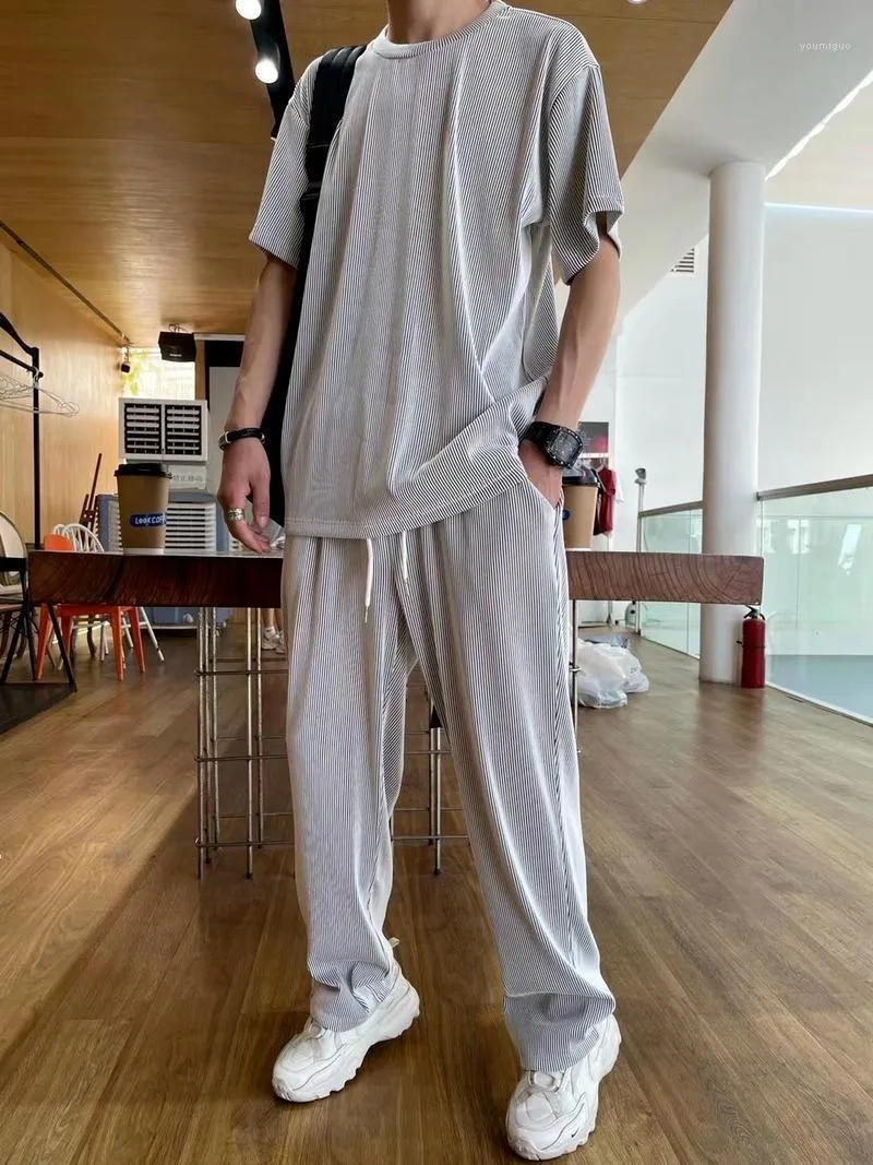 남성 tracksuits 아이스 실크 캐주얼 정장 남성 ins 조수 브랜드 스트레이트 pleated 스포츠 바지 여름 얇은 섹션 잘 생긴 드레이프 남성 의류