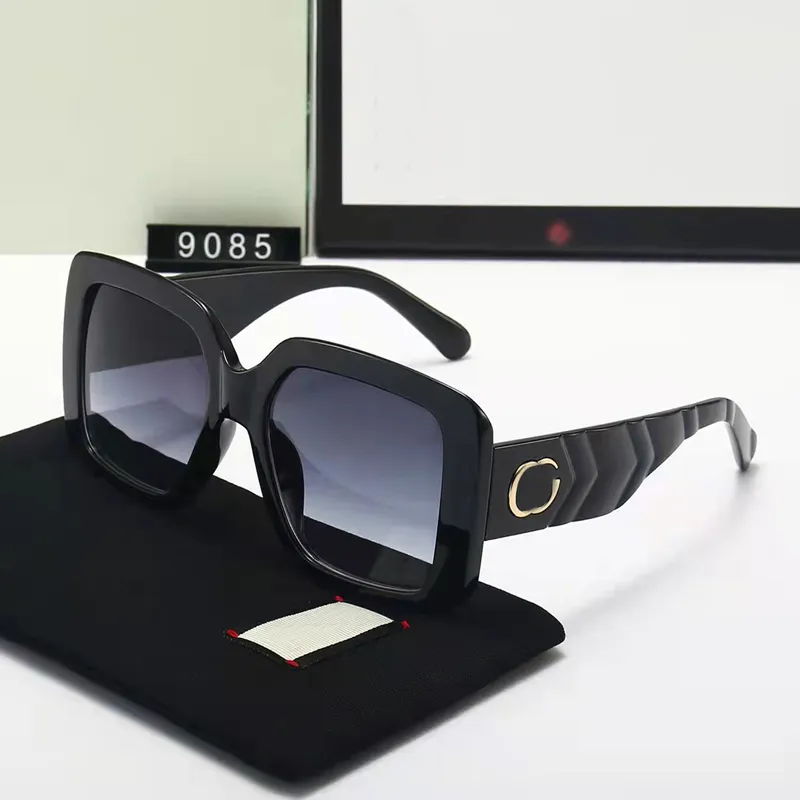 Occhiali da sole designer Elegante moda per uomo donna 7 colori opzionale di buona qualità polarizzare occhiali da sole occhiali da sole Box