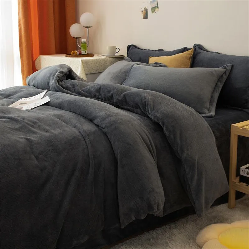 Bedding Sets Home Textiles Dark Gray Crystal Velvet Coral Fleece Winter Soft Quilt Cover Keep Warm Plush Duvet No Pillowcase