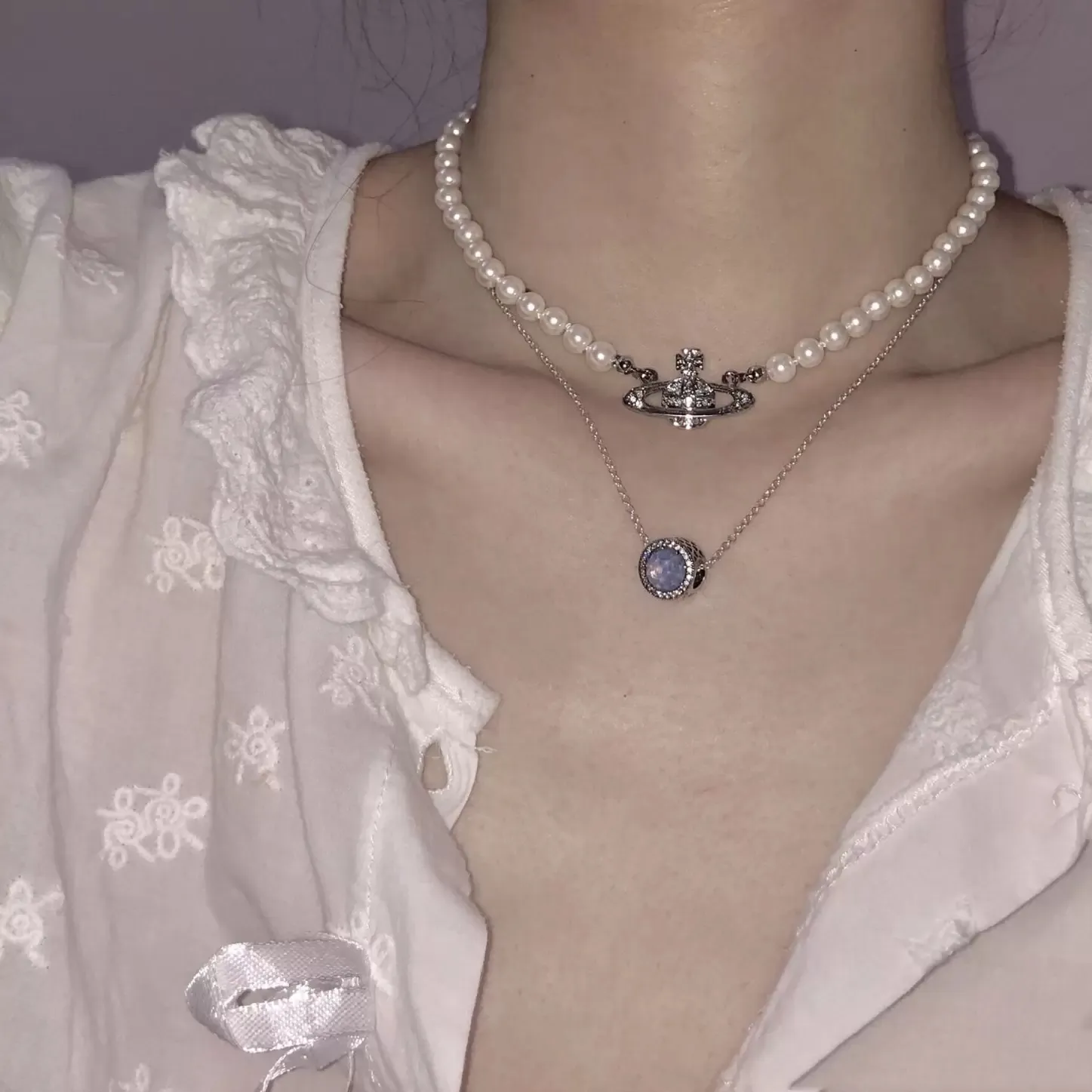 2022 Luxe ontwerper Korte Pearl Rhinestone Orbit Necklace Clavical Chain Barok Pearl Choker kettingen voor vrouwen sieraden cadeau1559220