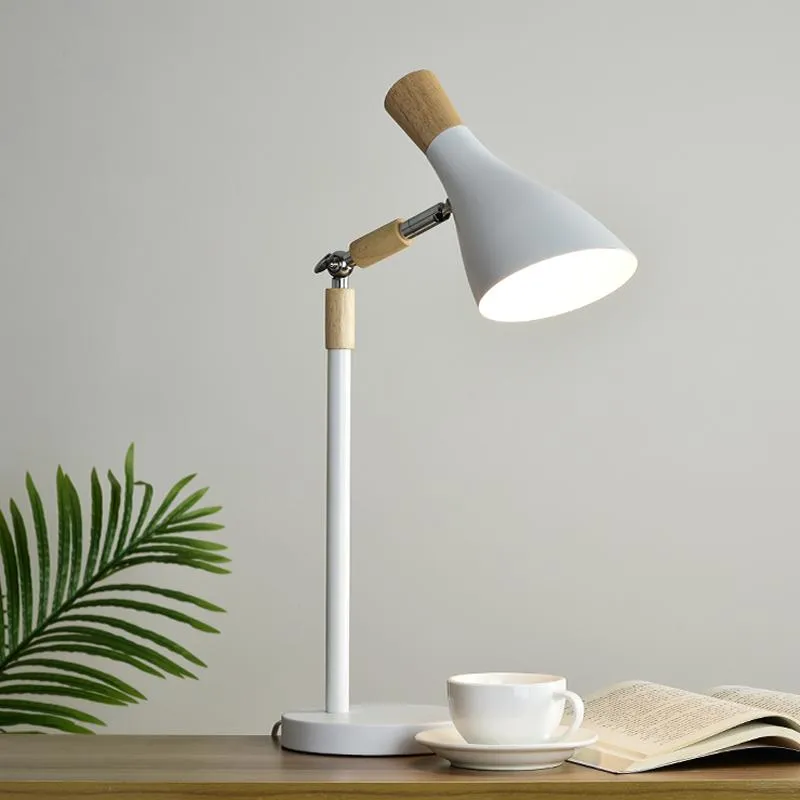 Bordslampor nordiska dekorativa timmer vardagsrum lampan modern minimalistisk sovrum sovrum gevir led studie lampleble