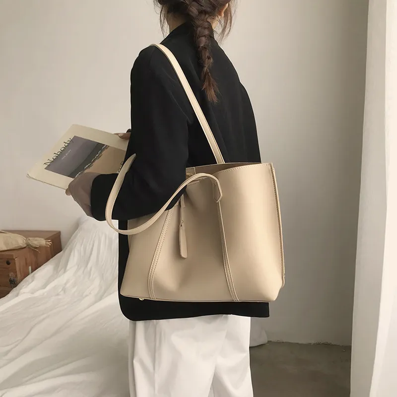 Medium online sized purse