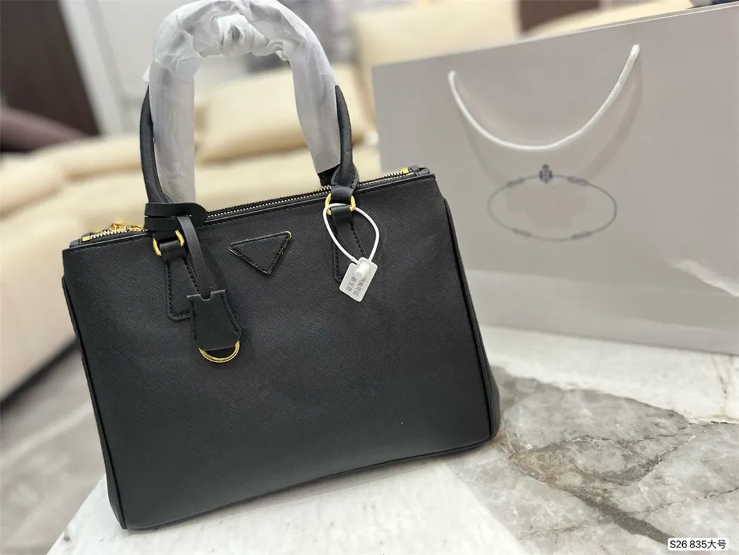 Luxury Designer Leather Saffiano Leather Shoulder Bag For Women
