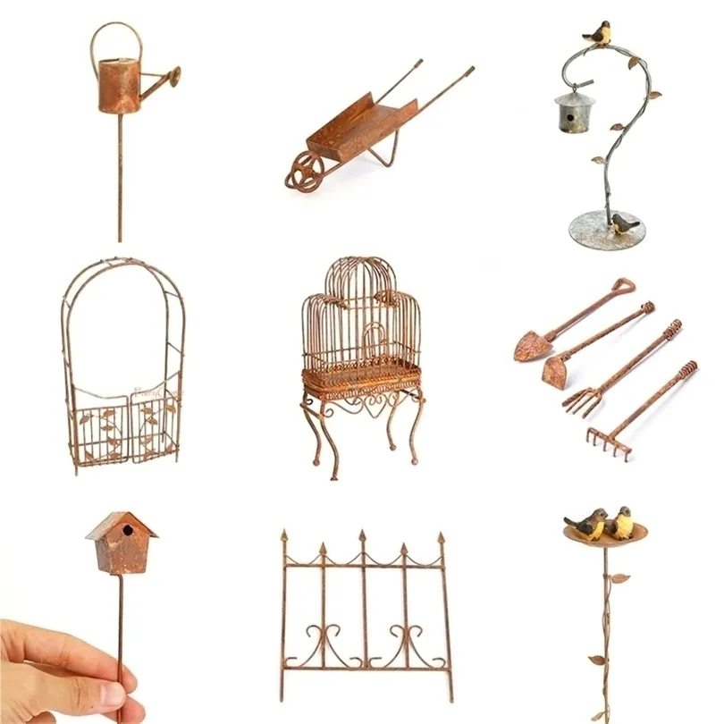 Accessoires de jardin de fées en métal miniatures ornements rouillés décoration vintage Mini arche porte cage à oiseaux maison d'oiseau Pick lampe de clôture 220628