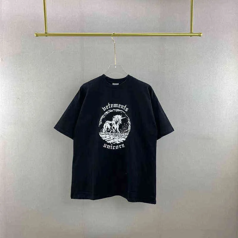 Designer T Shirts For Men Kith Diamond Short Sleeve Plain Black T-shirt Fashion Clothing Brand Round Neck Slim Social Spirit Guy Half Man 000021