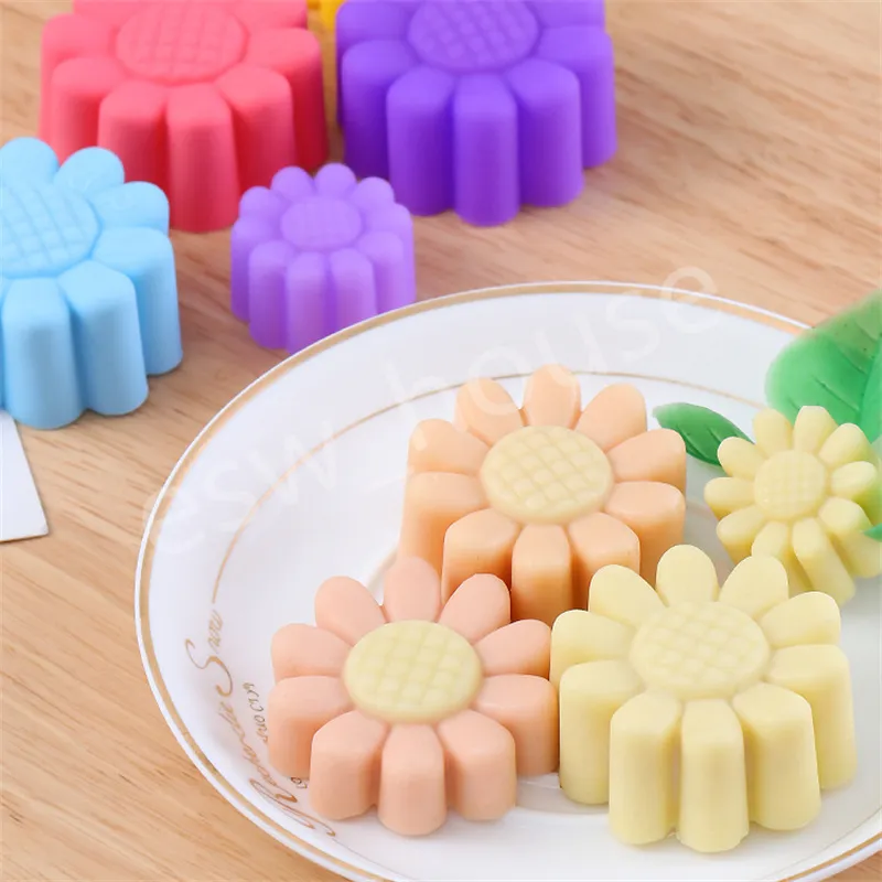 Stampo in gelatina a forma di fiori 3D Mousse di girasole in silicone Torta al budino Fondente Stampi per cioccolato Utensili da cucina