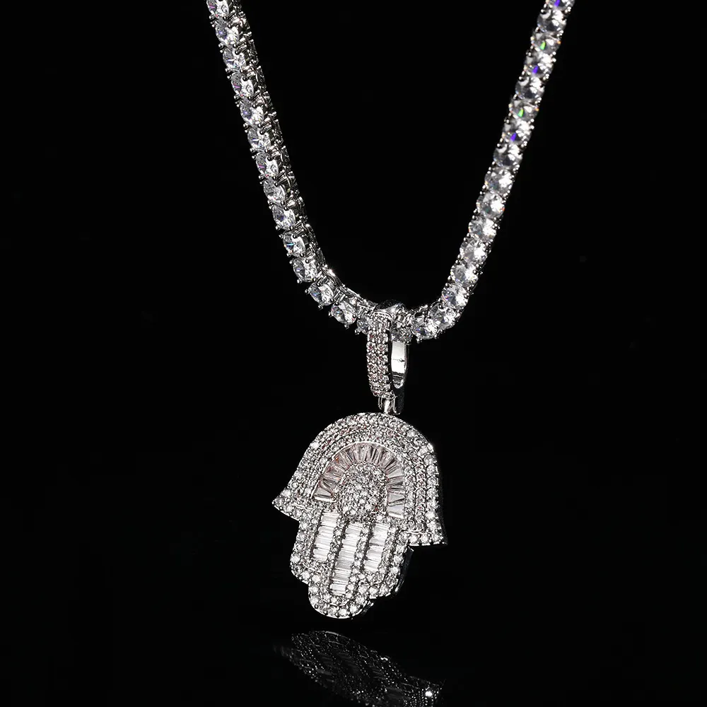 Collana con ciondolo Hip Hop Mano di Fatima Hamsa Bling Rame di alta qualità Brillante Zircone cubico per uomo Donna Regali Placcato in platino Ne278J