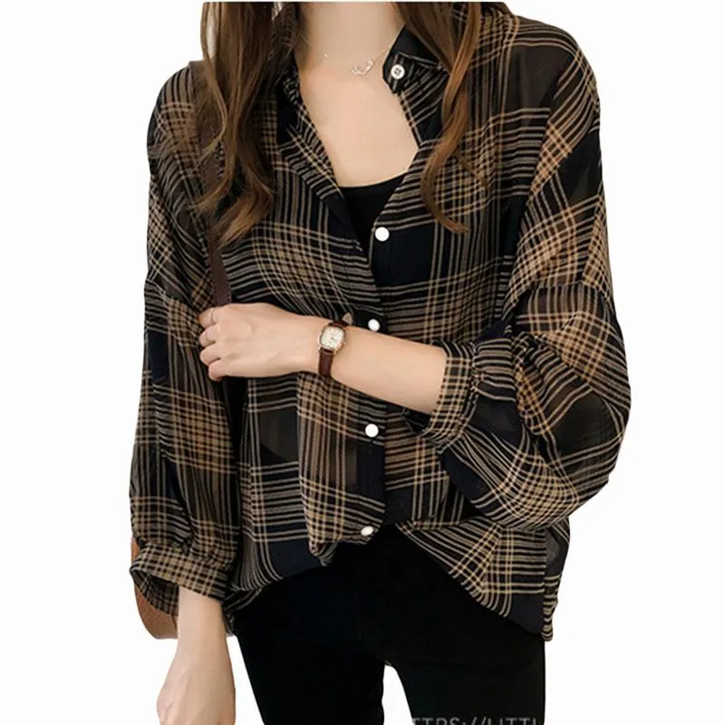 Kvinnors blusar skjortor Vogorsean Summer Women Blus Shirt 2022 7/10 Sleeve Chiffon Loose BF Wind Larory Plaid Leisure Womens Topswome