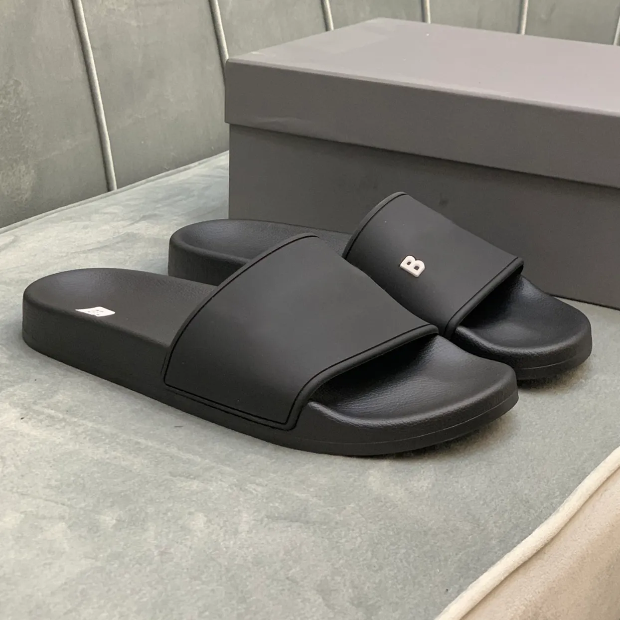 Redford slippers sales