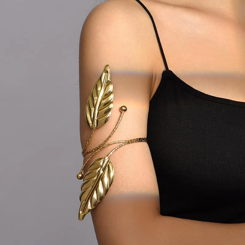 Bangle Bohemian Ladies Leave Leaf Arm Armband för kvinnor Boho Fashion Gold Color Metal Big Body Jewelry Giftbangle
