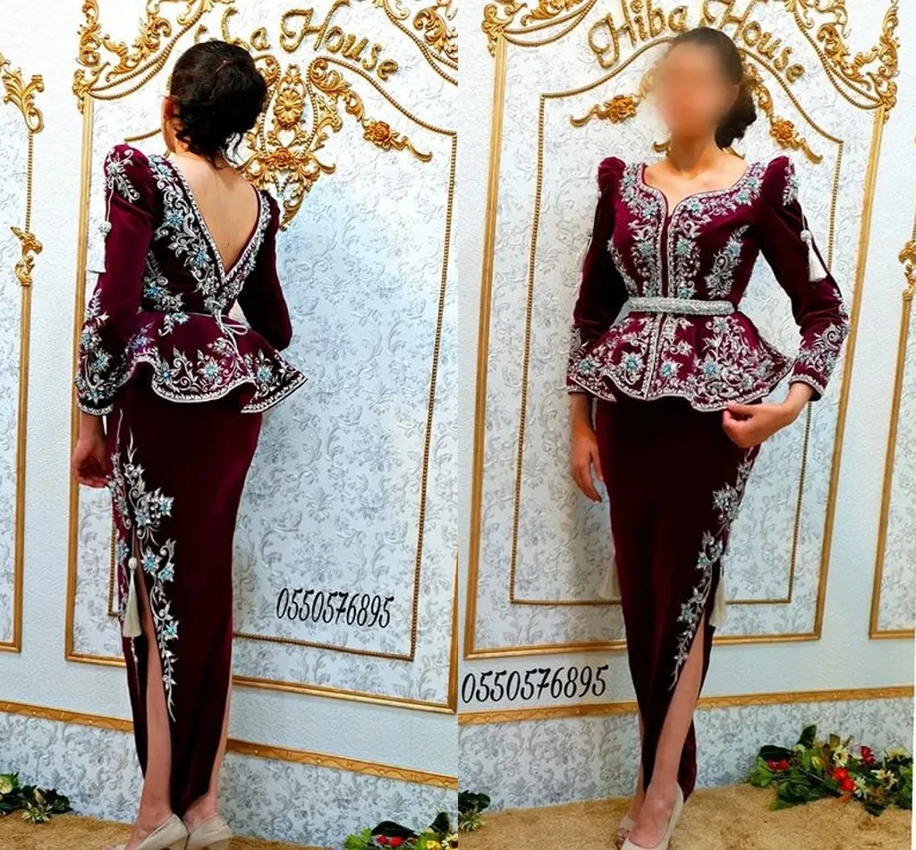 Burgunderrotes, knöchellanges Abendkleid aus Samt mit langen Ärmeln, hohem Schlitz und Perlenstickerei, Karakou-Caftanalgerien-Abendkleid