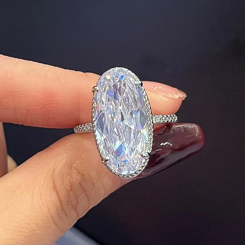 Wedding Rings Huitan Bling Big Oval CZ Ring Simple Elegant Women's Engagement Accessories 2022 Trendy Jewelry Drop RingsWedding