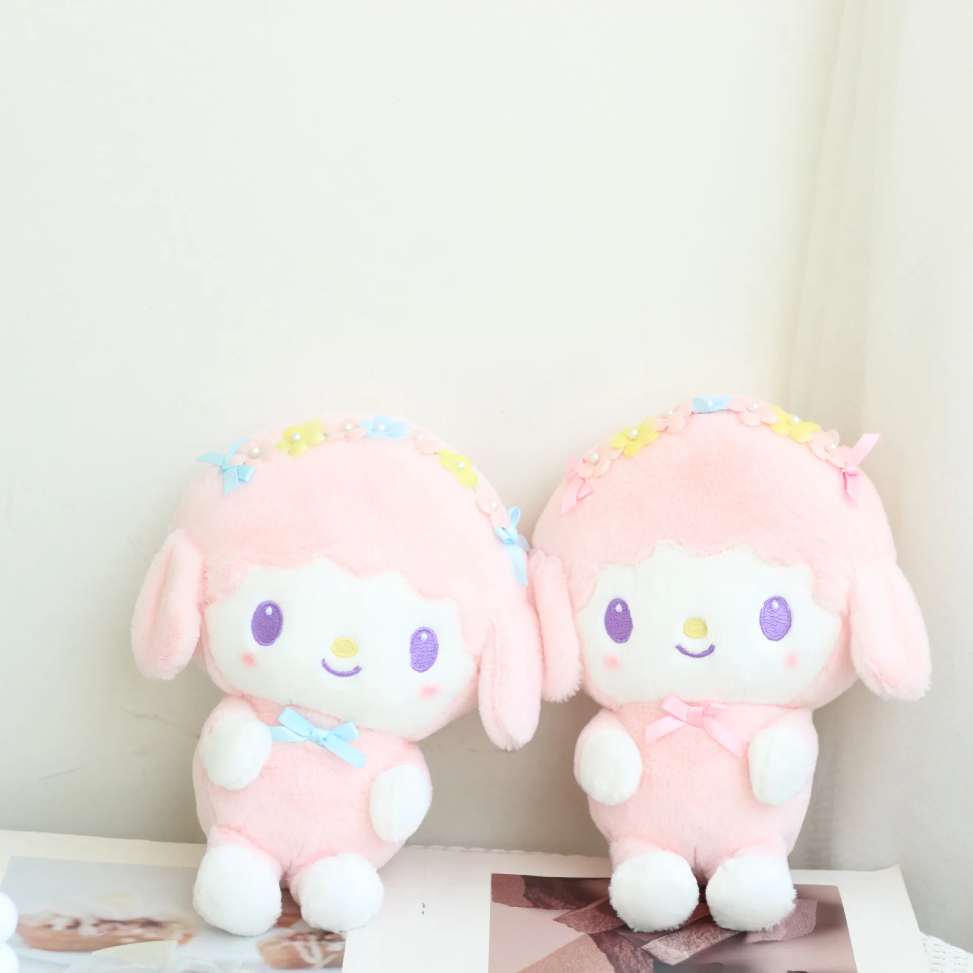 Poupée d'agneau en peluche mignonne petite poupée de mouton filles dorment avec des cadeaux de poupées de dessin animé en gros