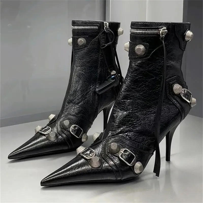 Luxury rivet pointed toe ankle boots deals