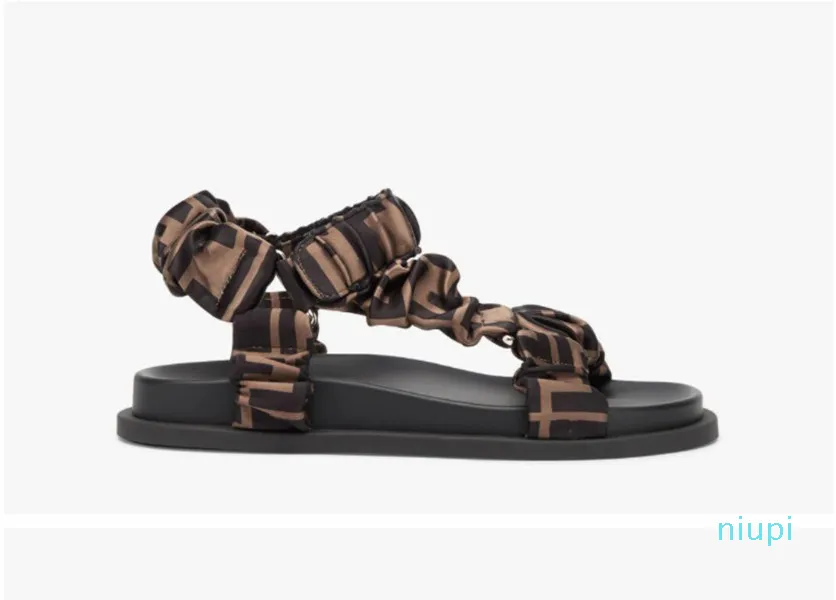 2022 Luxe sandalen vrouwen slipper mannen glijden lederen sandaal dames haaklus casual schoenen 35-42 W2232