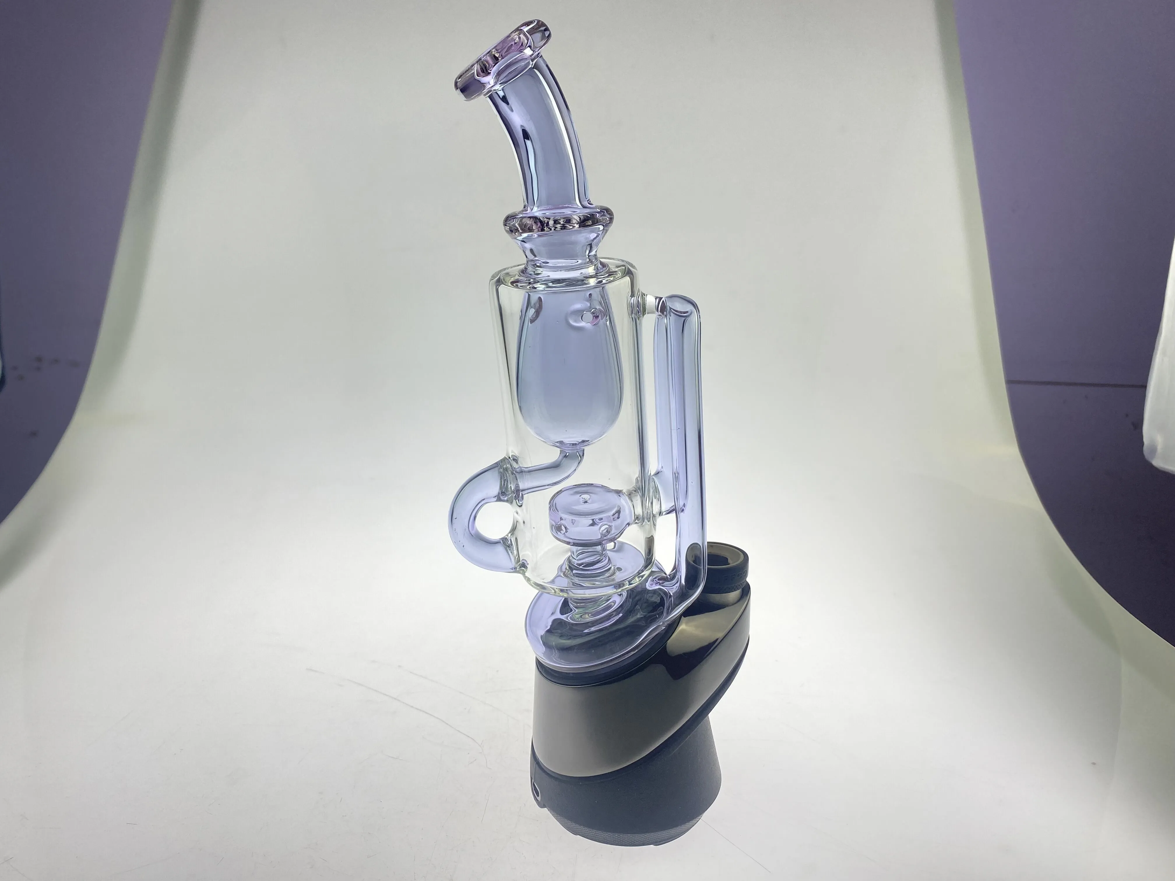 Unikalny Biao Glass Recycle Cup Style Purple Cfl Peak Glass Hookah Dab Rig Witamy, aby zadowolić zamówienie