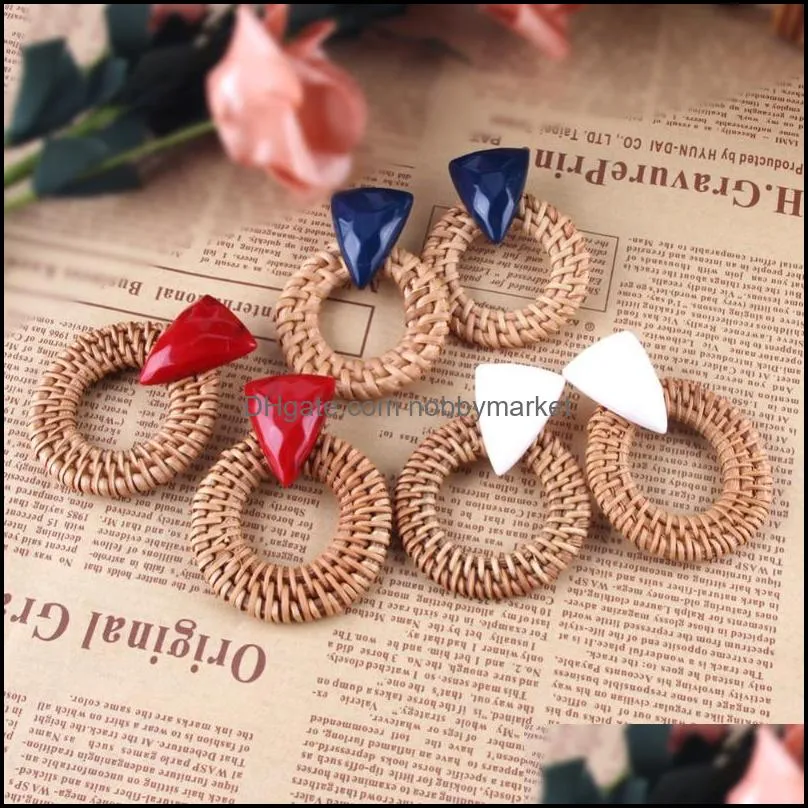 Lady Fashion Handmade Drop Earrings For Women Wooden Round Pendant Dangle Jewelry Christmas Gifts Wholesale & Chandelier