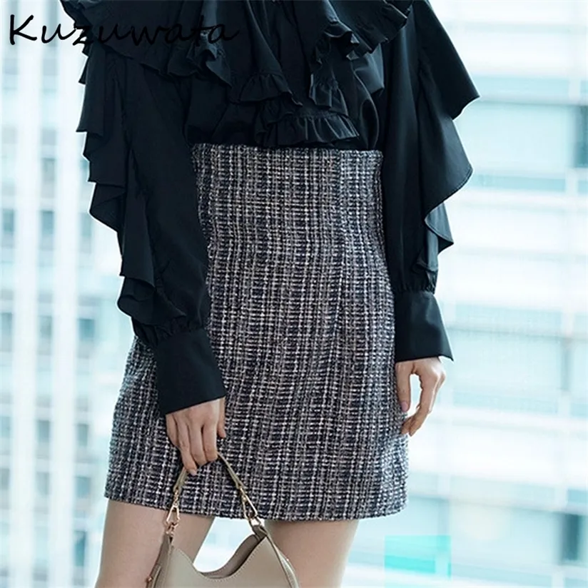 Kuzuwata 21 Höst Vinter Design Mode Kvinnor Korta Jupes Japan Stil Faldas Solid Casual High Waist Slim Mini Skirts 220322