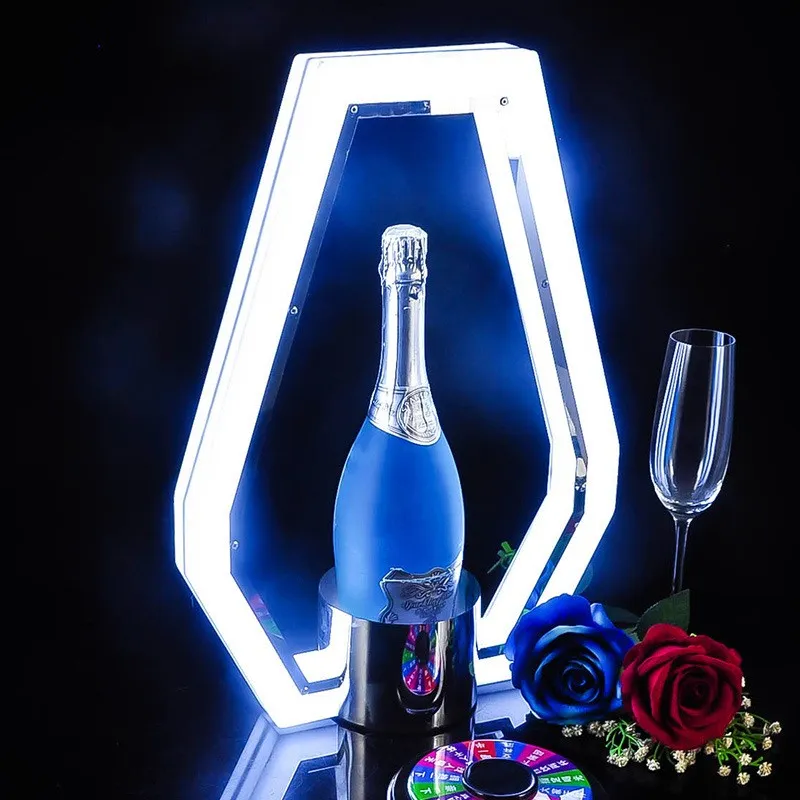 Bar ricaricabile LED MOET Champagne Wine Bottle Presenter Glorifier Display Vassoio di servizio VIP per la decorazione della festa nuziale del salone del night club