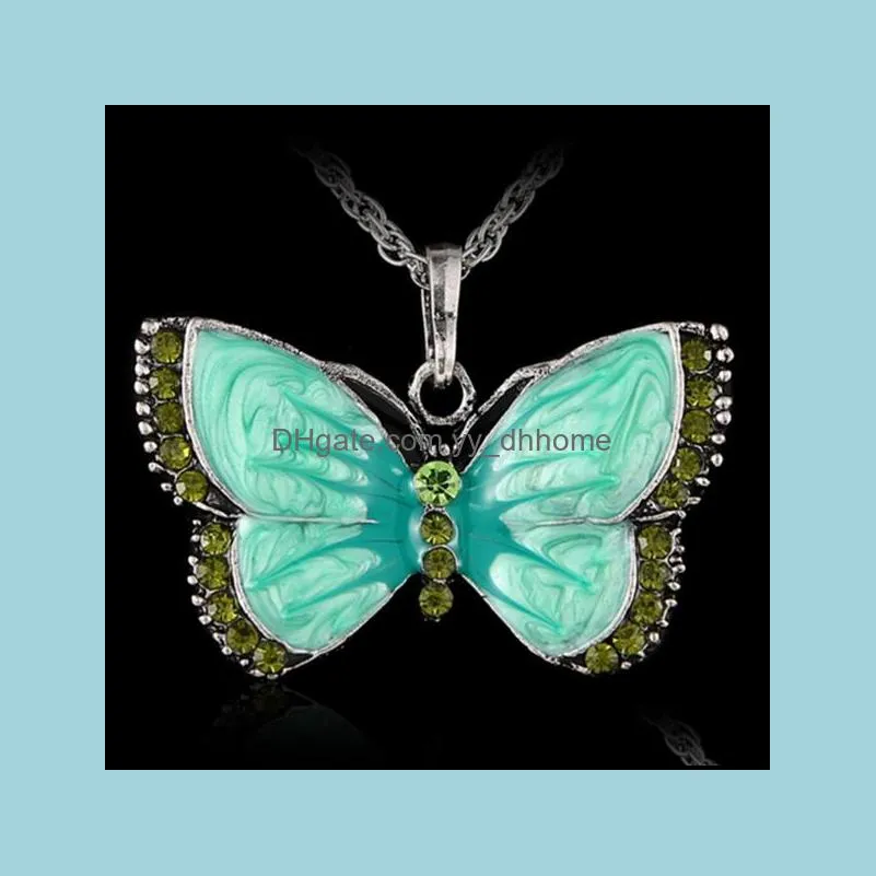 Vintage Butterfly Pendant necklace for women Girl dress Clothing Costume Jewelry animal necklace