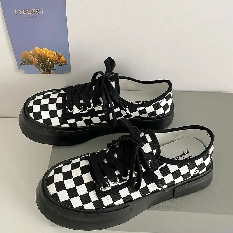Koe print schattige dames sneakers zwart wit canvas schoenen 2021 nieuw platform platte veter tennisschoenen casual wilde zapatos de mujer 0613