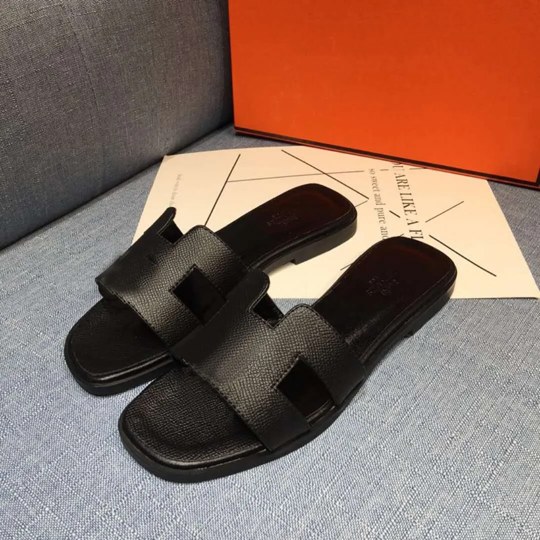 Designer Plage Pantoufles Classique Talon Plat Été Paresseux Mode Dessin Animé Grosse Tête Flops En Cuir Dame Diapositives Femmes Chaussures el Bain Dames Sexy