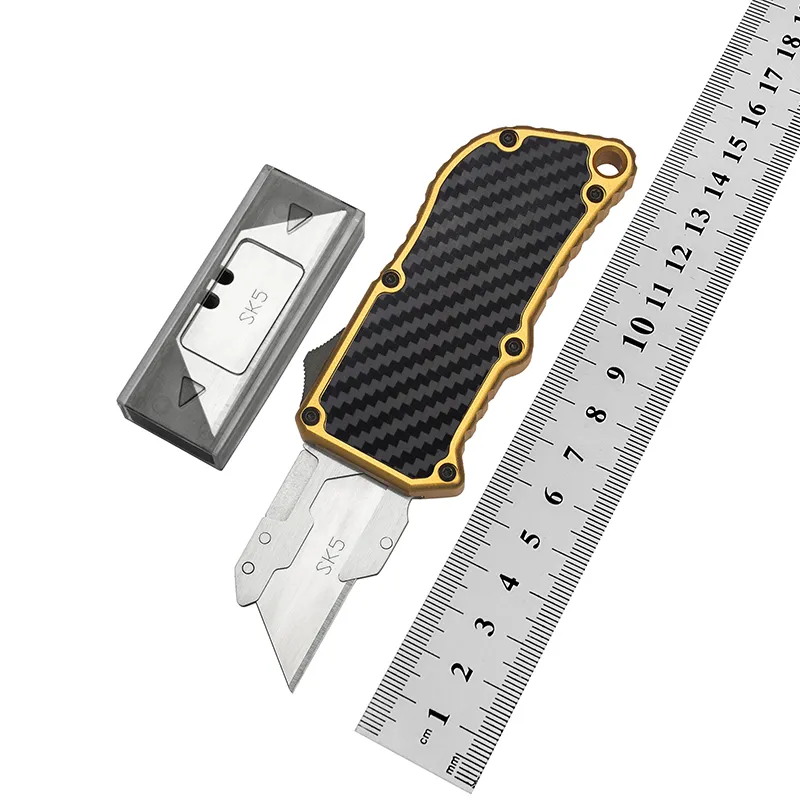 Couteau d'art créatif outils de survie d'urgence multifonctionnels poche tactique EDC équipement de plein air poignée en aluminium en Fiber de carbone SU6045938