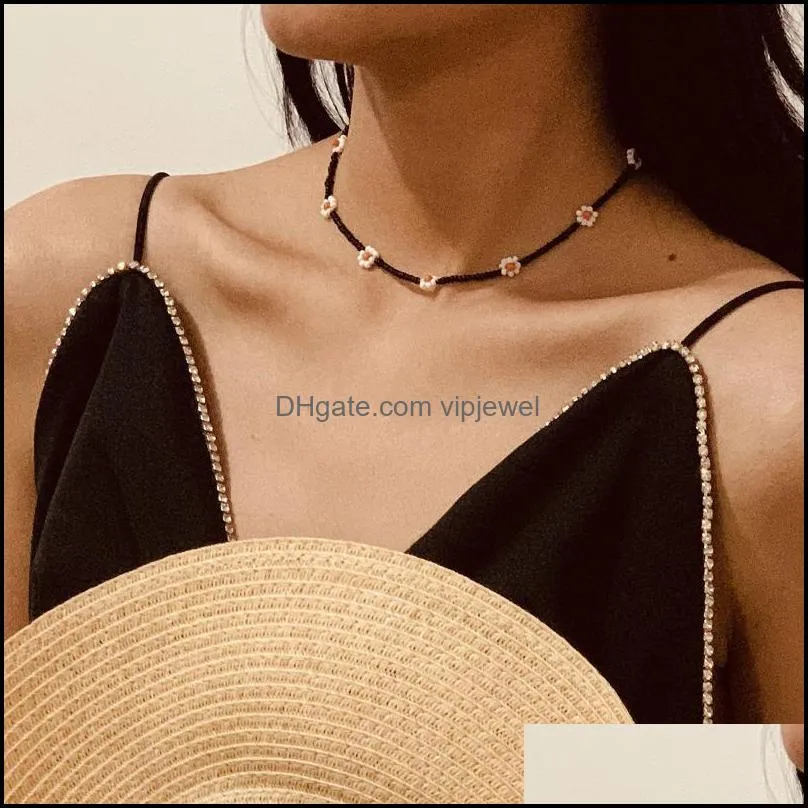 Chokers halsband h￤ngsmycken smycken bohemisk stil colorf p￤rlstav blommor f￶r kvinnor halsband ris p￤rla v￤vd kort choker charm semester dro