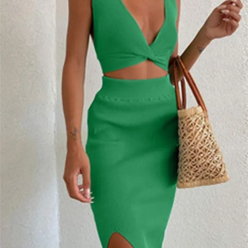 Sexy de punto Vneck mujeres chaleco falda traje verde sin respaldo lado dividido faldas flacas conjunto femenino verano señora streetwear conjuntos 220704