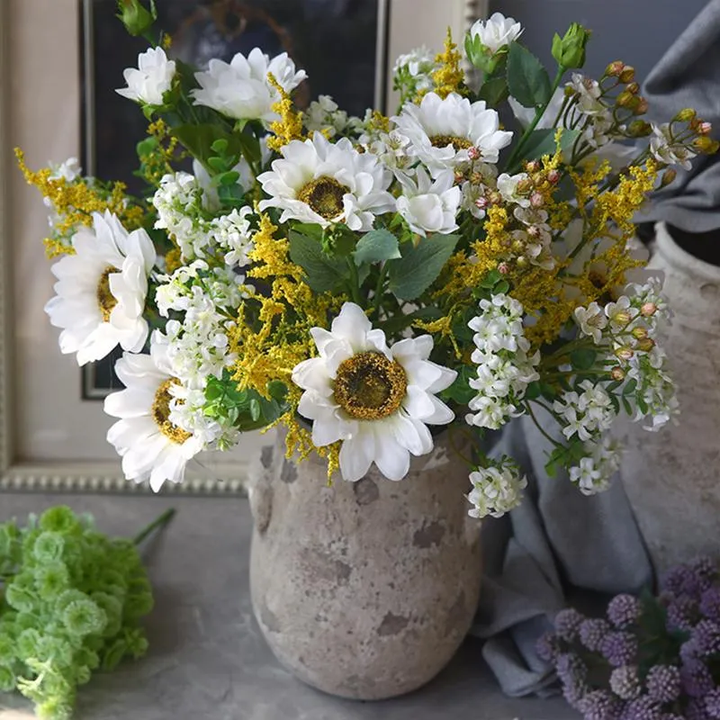 Dekorative Blumenkränze Seidensonnenblumen Künstliche Blumen Blumendekoration Getrocknete Sonnenblume Großes Bündel Gelb DIY Hausgarten