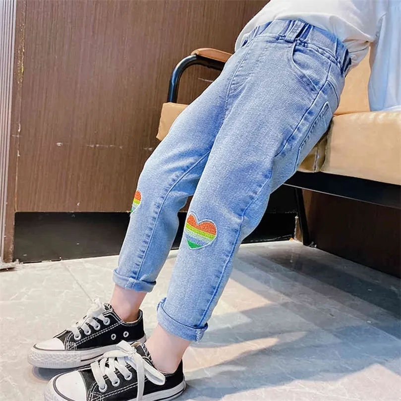 Детские джинсы Сердечные джинсы девочка Rainbow jemply Jeans Girls Spring осень -детская одежда 210412