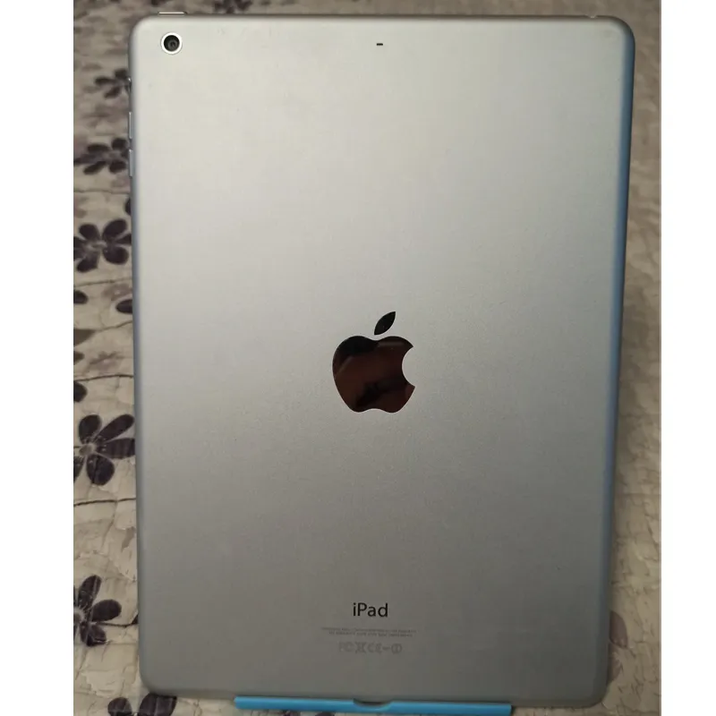 iPad 9,7 5e génération (2017) 32 Go WiFi Argent Reconditionné