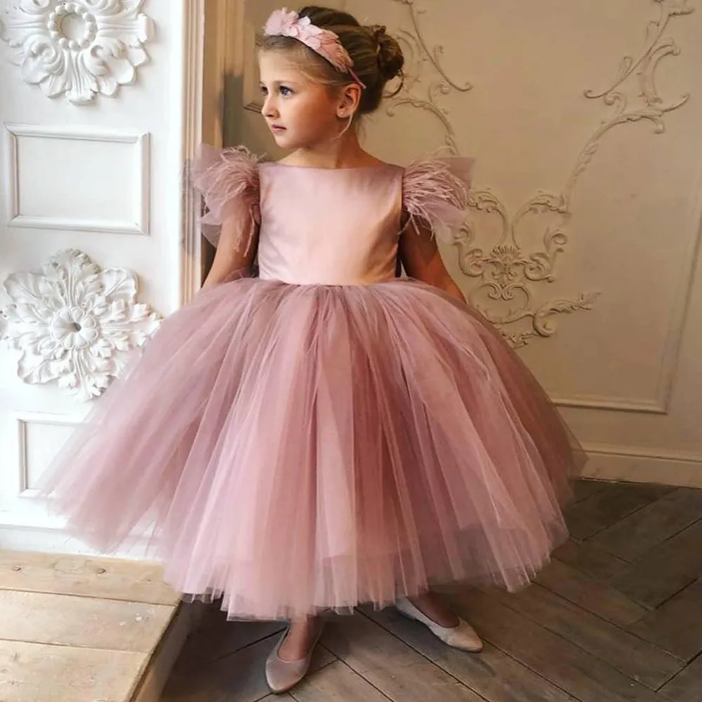 2022 Cute Flower Girl Dresses with Sash Lace Appliques Custom Made Ball Gown First Communion Dresses for Girls C0624x02